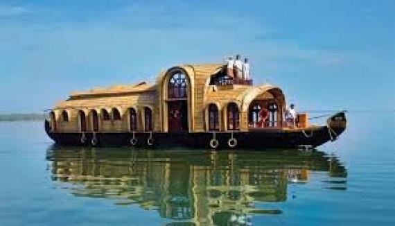 Luxury Houseboat of Kerala